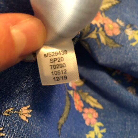 NWT! Loft floral long sleeve blouse.‎ - Picture 6 of 13